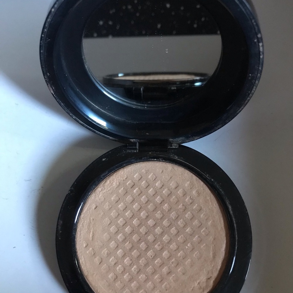 MAC Cosmetics Mineralize Skinfinish Natural, Medium Tan